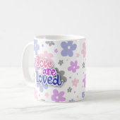 You Are Loved Flowers Genderfluid Pride Lettering Koffiemok (Voorkant links)