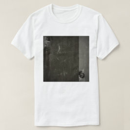 ”You can't hide anything from a cat”　T-shirts T-shirt