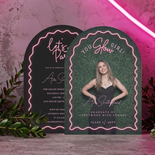 You Glow Girl Wavy Pink Neon Afstuderen Foto Kaart