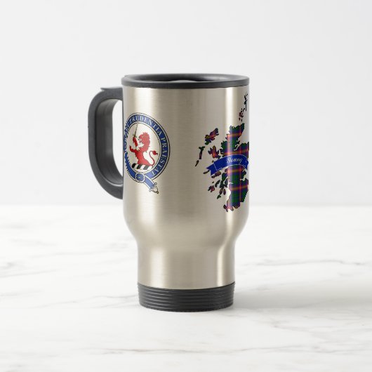 Young Clan Badge & Tartan Travel Mug Reisbeker (Voorkant links)