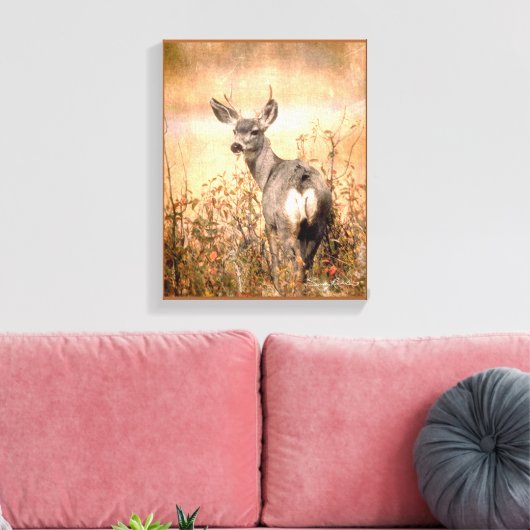 Young Deer in Wildbloemen met Grungy Texture Art Canvas Afdruk (Insitu (Woonkamer))