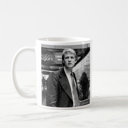 Young Donald Trump-mok voor koffie Koffiemok (Links)