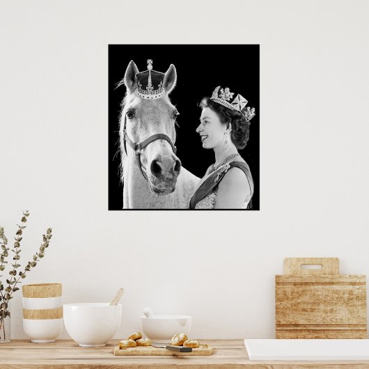 Young Elizabeth II kruit haar paard Poster (Keuken)
