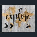 Young Explorer V Puzzel<br><div class="desc">Een schattig ontwerp met een gol den text frase en een gouden kaart van de wereld over een grijze plank achtergrond. Artiest: Studio W</div>
