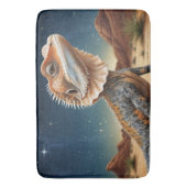 Young Frill-necked Lizard Wildlife Scene Badmat (Voorkant Verticaal)