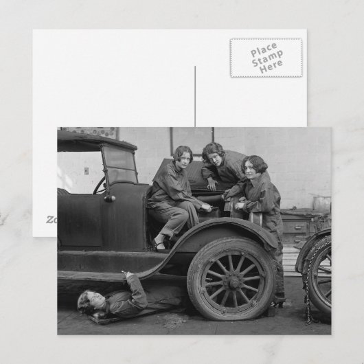 Young Lady Auto Mechanics, 1927 Briefkaart (Voorkant / Achterkant)