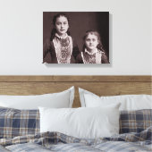Young St. Therese of Lisieux en zus Celine. Canvas Afdruk (Insitu (Slaapkamer))