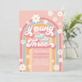 Young Wild and Three Boho Daisy Rainbow Birthday Kaart (Staand voorkant)
