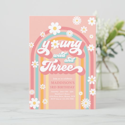 Young Wild and Three Boho Daisy Rainbow Birthday Kaart (Staand voorkant)