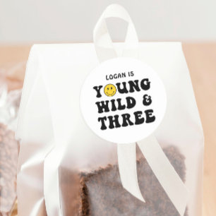 Young Wild and Three Boy 3e verjaardagsfeestje Ronde Sticker