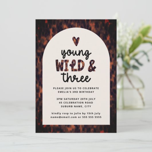 Young Wild and Three Oerwoud Safari 3rd Birthday Kaart (Staand voorkant)