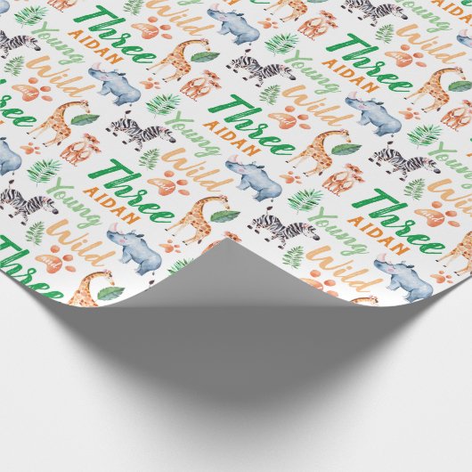 Young Wild and Three Safari Animal 3rd Birthday Cadeaupapier (Hoek)