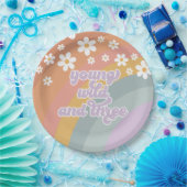 Young Wild en Three Retro Rainbow Papieren Bordje (Feest)