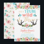 Young Wild & Three Birthday Invitation Kaart<br><div class="desc">Ze is jong en wild en ze draait er drie! Begin de derde verjaardag van je kleine wilde kind met deze mooie,  boho-gestileerde uitnodiging - compleet met waterverf bloemdetails en rustige geweien.</div>