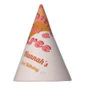 Young Wild & Three Groovy Daisy 3rd Verjaardagsfee Feesthoedjes (Rechts)