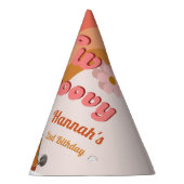 Young Wild & Three Groovy Daisy 3rd Verjaardagsfee Feesthoedjes (Rechts)