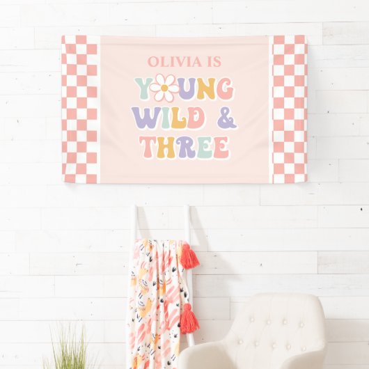 Young Wild Three Groovy Pink Daisy Checker Spandoek (Insitu)