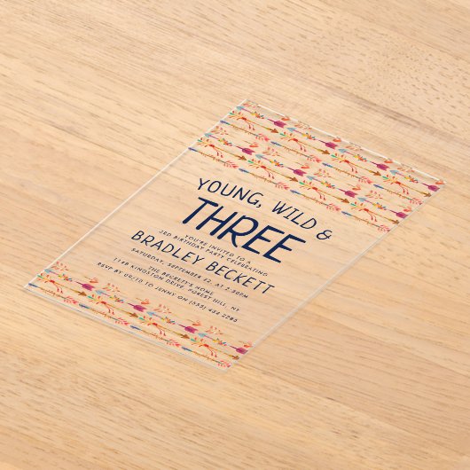 Young, Wild & Three Tribal Boho Arrow 3e verjaarda Acryl Uitnodigingen (Laagn)