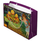 Young Witch's Brew: Pompoen Mannen op Magick Altar Groot Cadeauzakje (Achterkant Gekanteld)