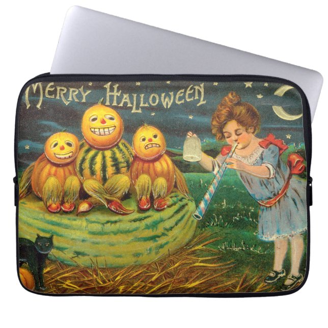 Young Witch's Brew: Pompoen Mannen op Magick Altar Laptop Sleeve (Voorkant)