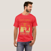 Your Crazyness Is Showinguckhat Back In gift T-shirt (Voorkant volledig)