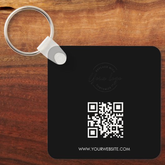 Your Logo and QR code goes here Simple Custom Sleutelhanger (Voorkant)
