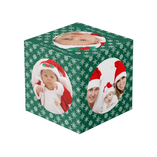Your Round Photos Santa Baby Green & Snowflakes Kubus (Achter hoekig)