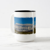 Yucaipa Valley Winter Tweekleurige Koffiemok (Voorkant links)