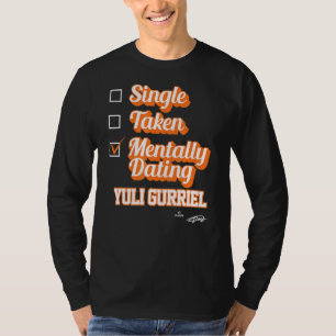 Yuli Gurriel met eenmalig gebruik T-shirt