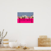 YUMMY CUPCAKES WOESTIJNWINKEL/ BLAUW WIT CHEVRON POSTER (Keuken)
