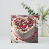 Yummy Fruit Topped Heart Shaped Cake Valentijn Feestdagenkaart (Staand voorkant)