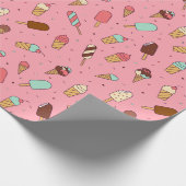 Yummy Ice Cream Pattern | Aardbeiroze Cadeaupapier (Hoek)