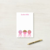 Yummy Pink Cake Poppen Gepersonaliseerde Post-it N Post-it® Notes (Op bureau)