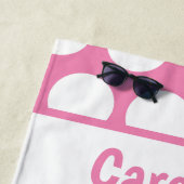 Yummy Pink Cake Poppen gepersonaliseerde strandlak Strandlaken (In situ)