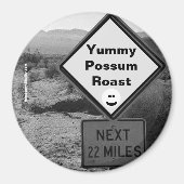 Yummy Possum Roast Koelkast Magnet (Voorkant)
