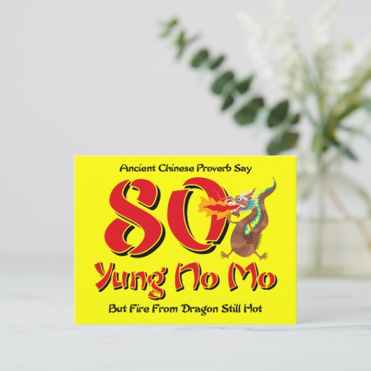 Yung No Mo 80e verjaardag Briefkaart Uitnodiging (Staand voorkant)