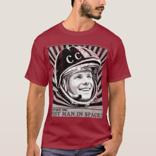 Yuri GagarЮ in р г, и Г T-shirt