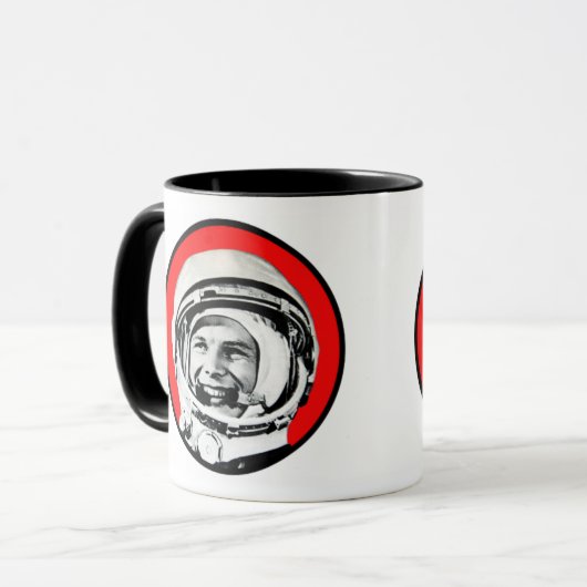 Yuri Gagarin - Sovjet Hero & Cosmonaut Mok (Voorkant links)
