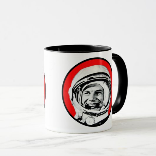 Yuri Gagarin - Sovjet Hero & Cosmonaut Mok (Voorkant rechts)