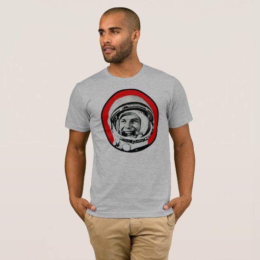 Yuri Gagarin - Sovjet Hero & Cosmonaut T-shirt (Voorkant volledig)