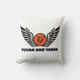 Yuvan en Yasha Kussen