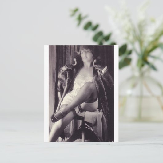 Yva Richard Psotcard Briefkaart (Staand voorkant)