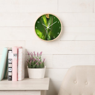 Zaagpalmetto en lederen wandklok