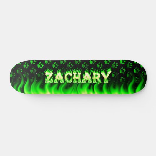 Zachary skateboard groen vuur en vlammenontwerp. (Horizontaal)