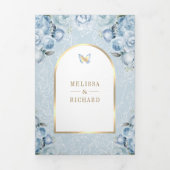 Zacht Blauw Bloemen Gouden Boog Vlinderbruiloft Drieluik Uitnodiging (Cover)
