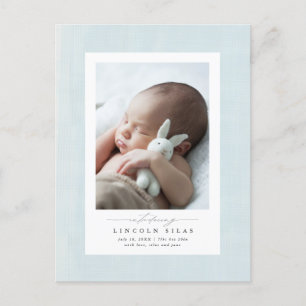 Zacht blauw getextureerd lijst nieuwe babyaankondi briefkaart