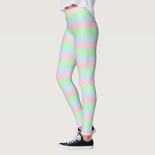 Zacht blauw, roze en groene strepen leggings (Links)