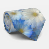Zacht Blauw Witte Madeliefjes Patroon Stropdas (Opgerold)