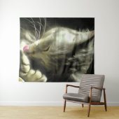 Zacht en gulzend, Gesponnen op een grijze kat Wandkleed (In Situ (horizontaal))