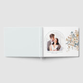 Zacht gedempte aardetinten bloemenfoto Waterverf Gastenboek (Volledig)